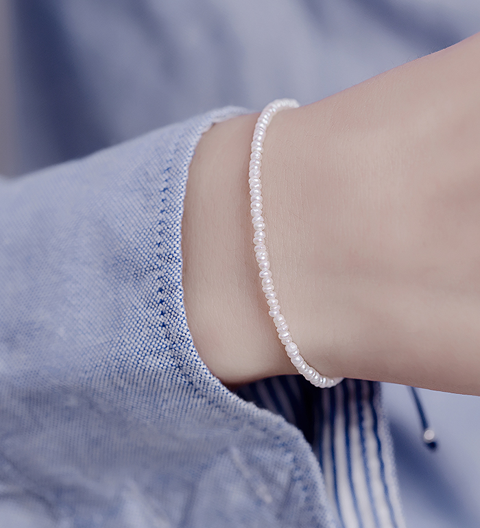 Wholesale 925 Sterling Silver Adjustable Thread Bracelet Beaded with Freshwater Pearls, Shape and Size Will Vary. - SKU #382-5335