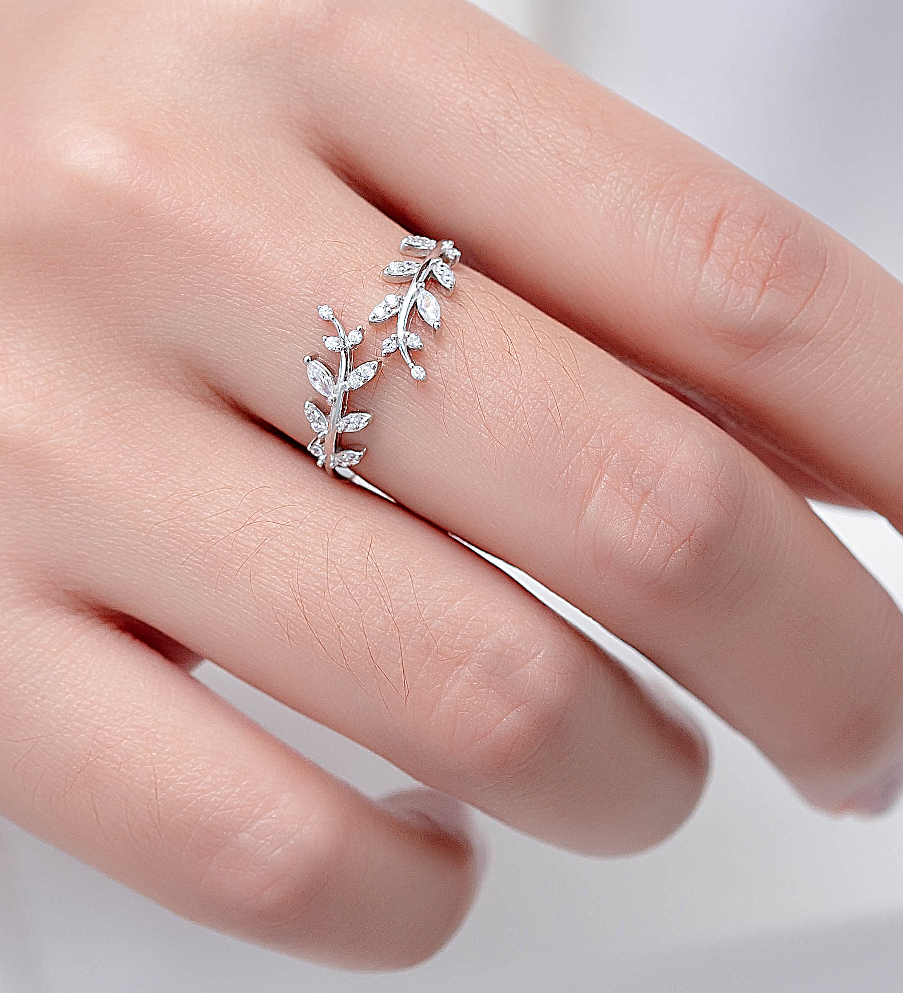 Wholesale 925 Sterling Silver Adjustable Leaf Ring, Decorated with CZ Simulated Diamonds - SKU #701-26159