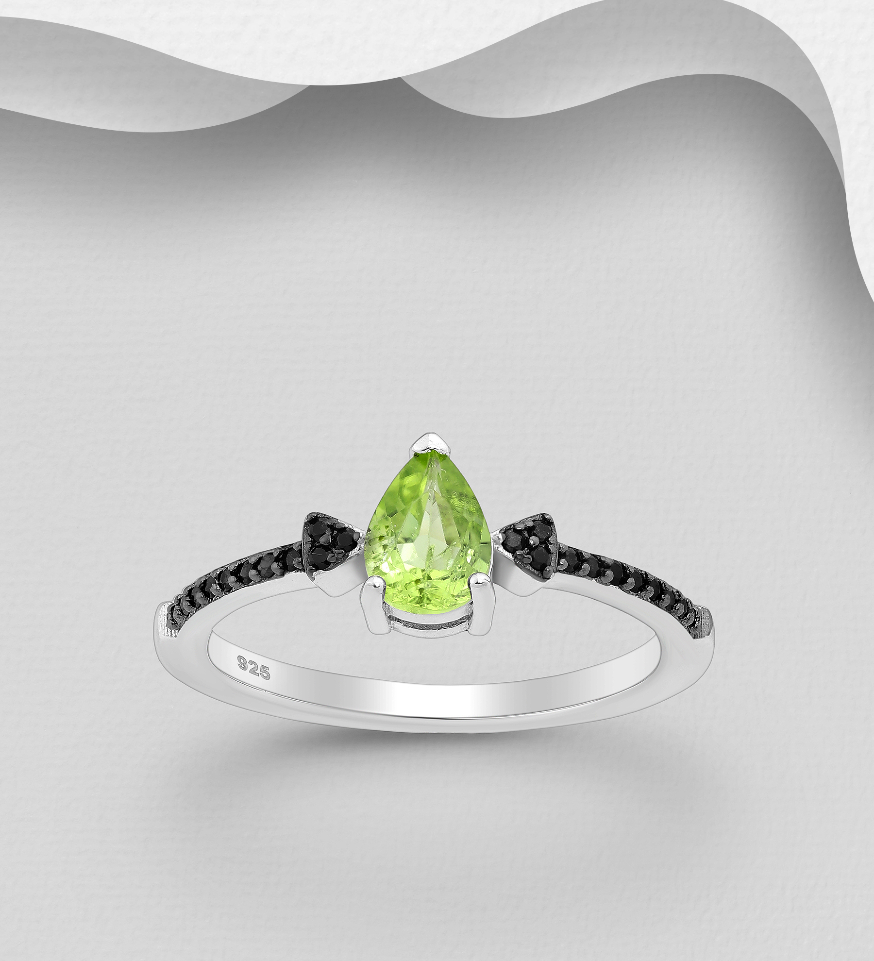 La Preciada - Wholesale 925 Sterling Silver Ring, Decorated with Peridot and Black Spinel - SKU #1181-5001