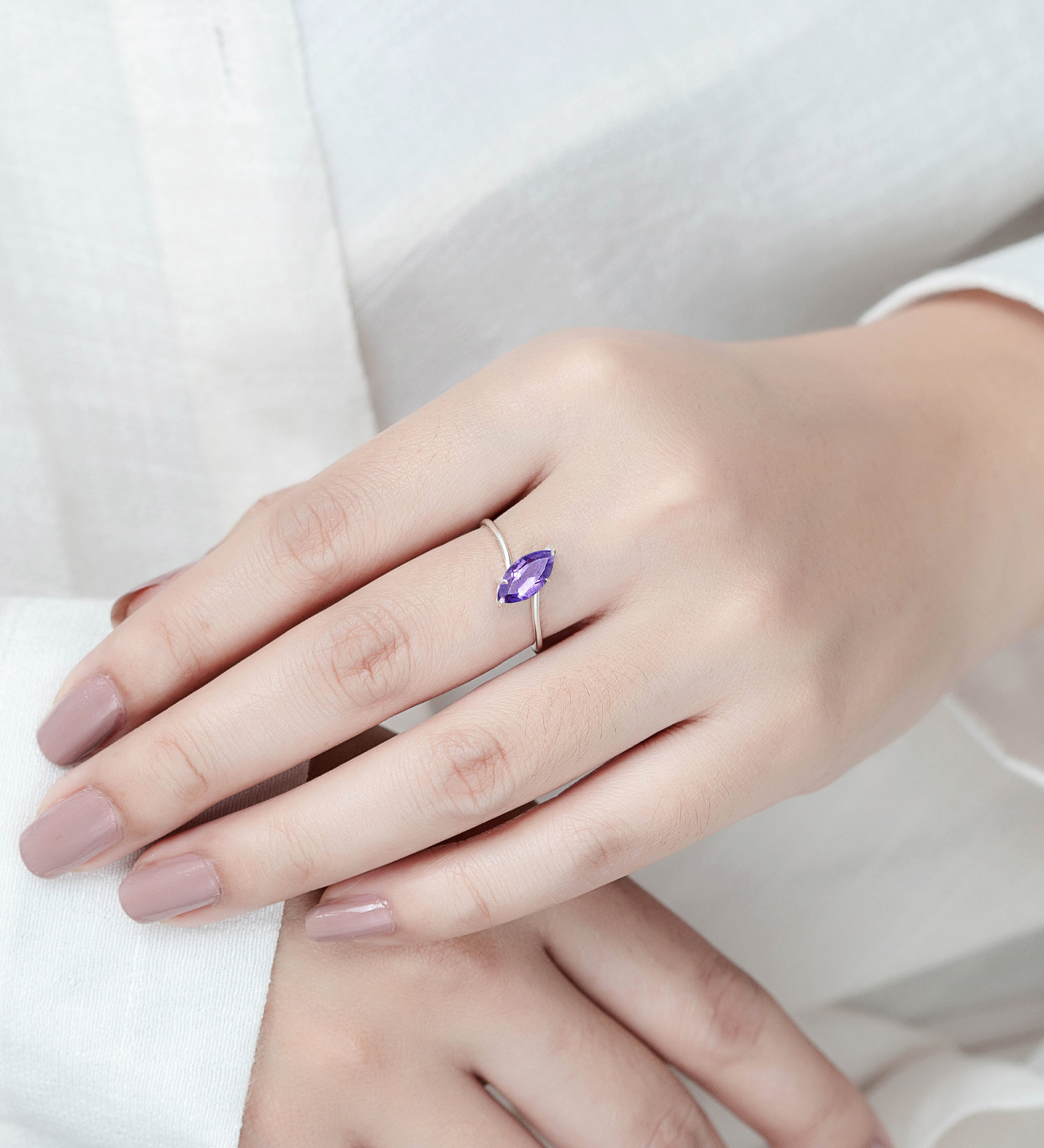 La Preciada - Wholesale 925 Sterling Silver Ring, Decorated with Amethyst. Handcrafted. The Angle of the Stone May Vary. - SKU #1063-4696